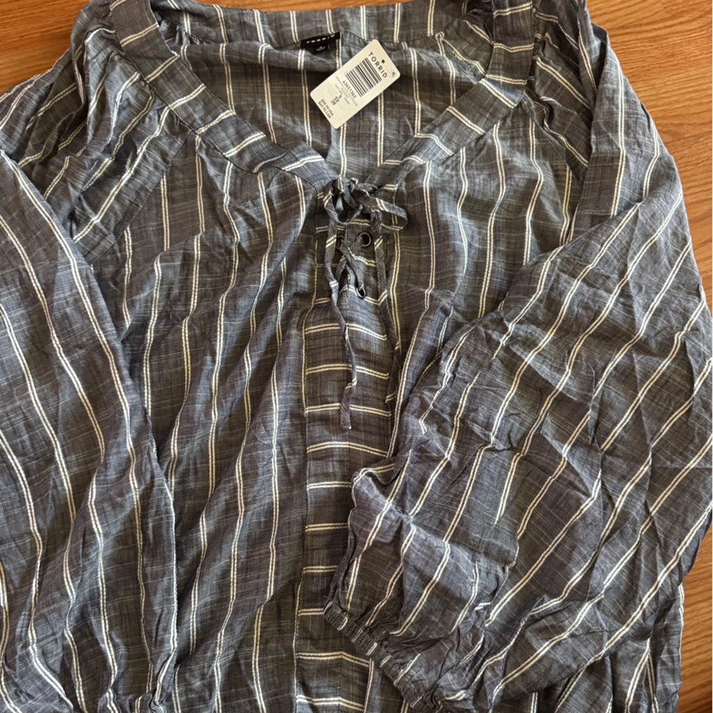 Women's Gray Striped Shirt TORRID